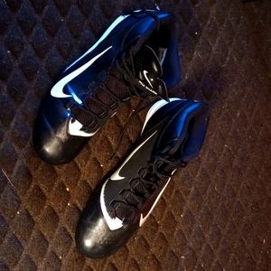 Nike alpha shark 11.5 football cleats